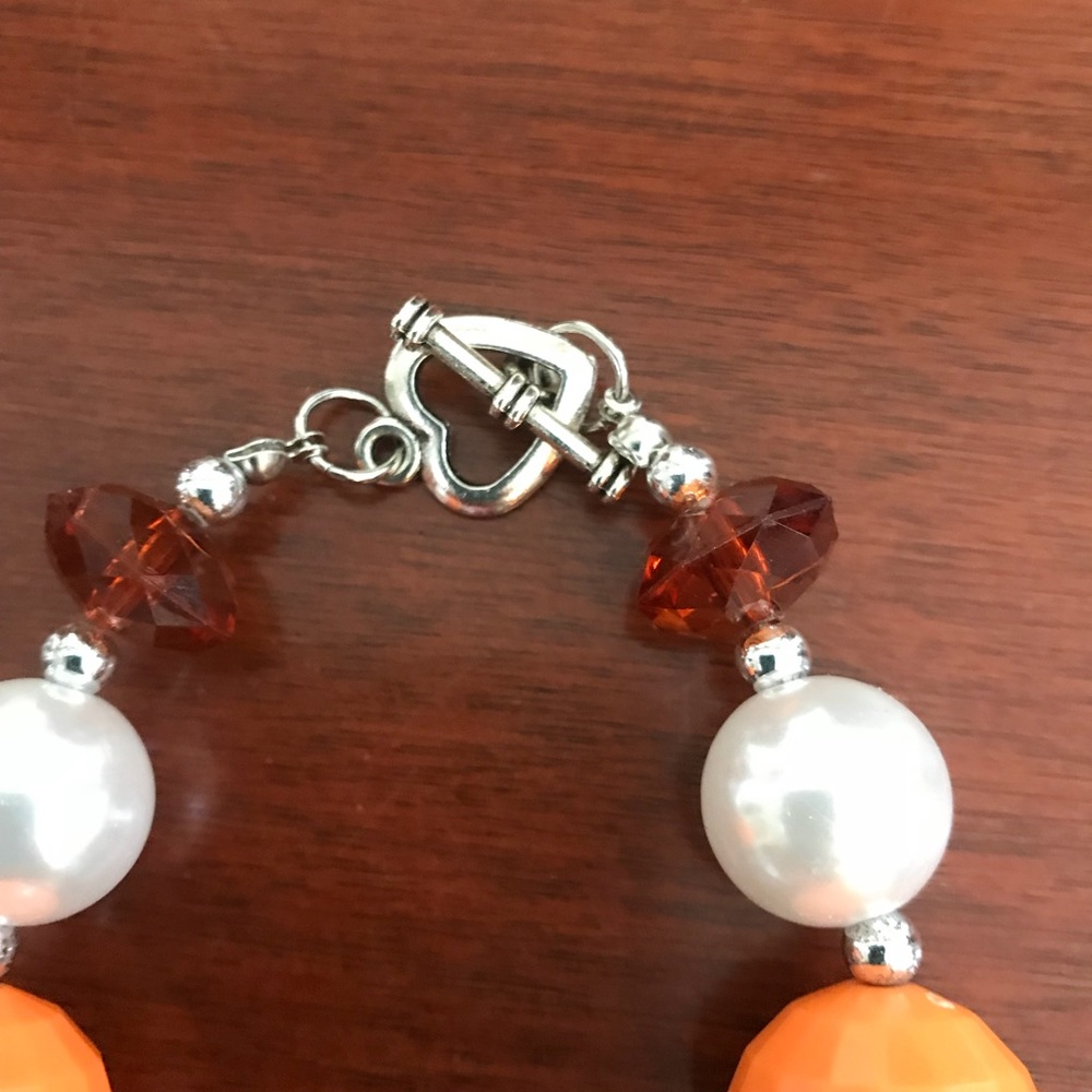 Beautiful Necklace - Picture 3 of 4